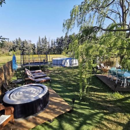 Mas de Férigoulet -La Rose des Vents& Univers enfants Lou Pitchoun Orgon Exterior foto