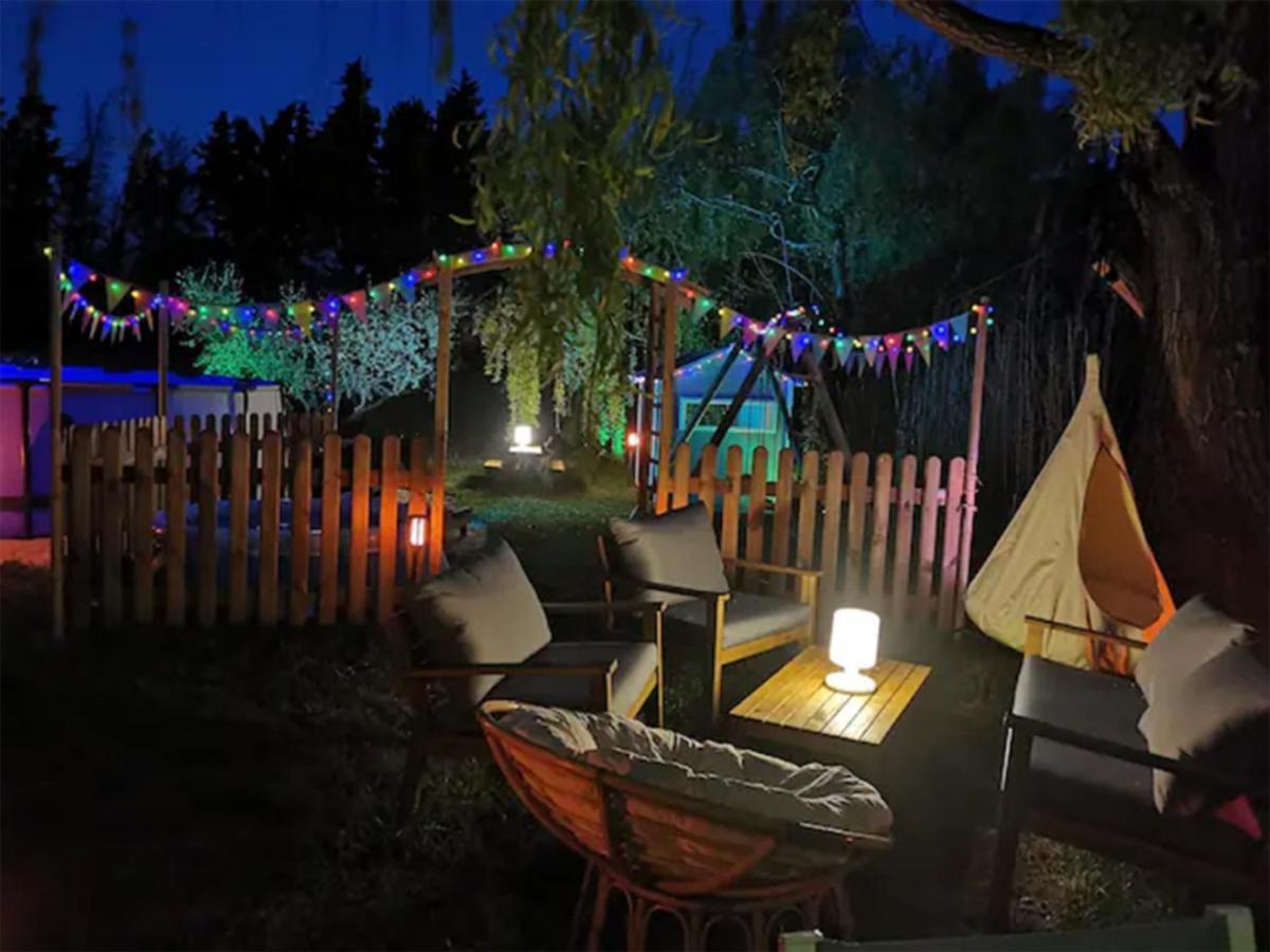 Mas de Férigoulet -La Rose des Vents& Univers enfants Lou Pitchoun Orgon Exterior foto